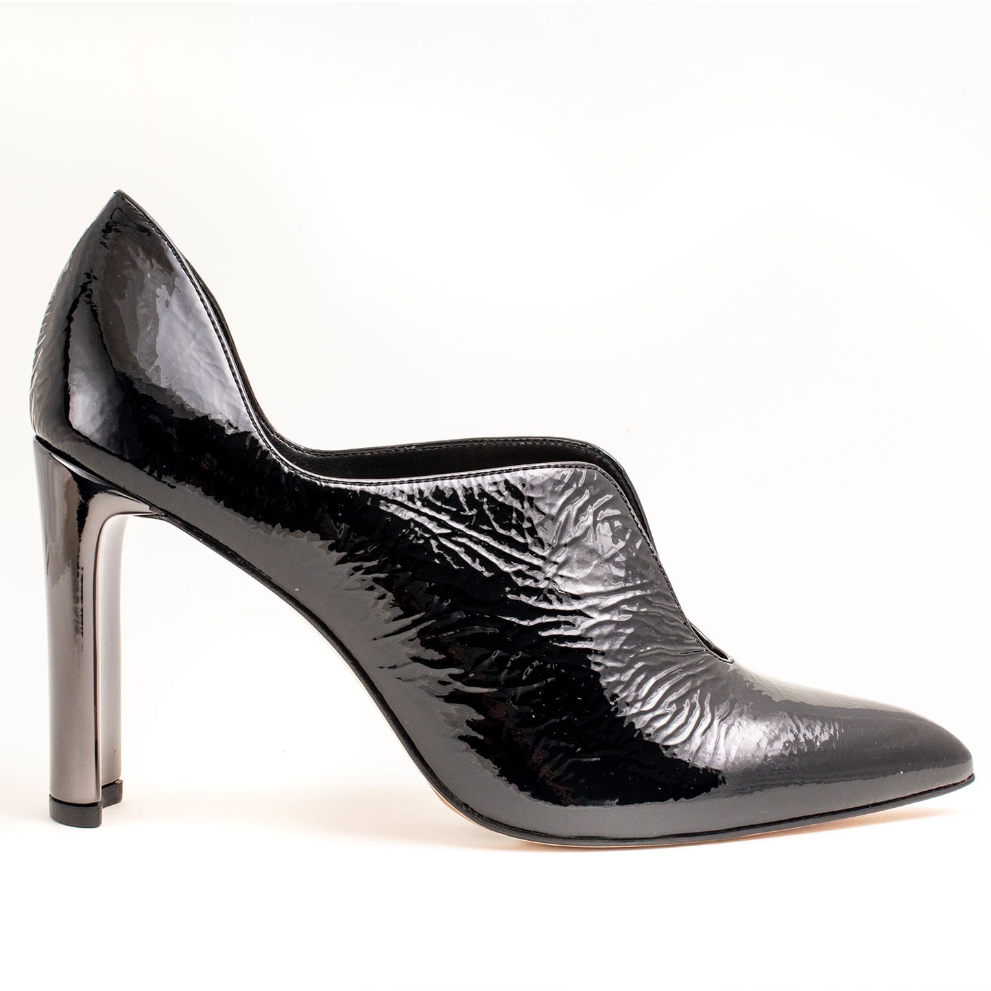 LADIES LEATHER PUMPS, COLOR BLACK